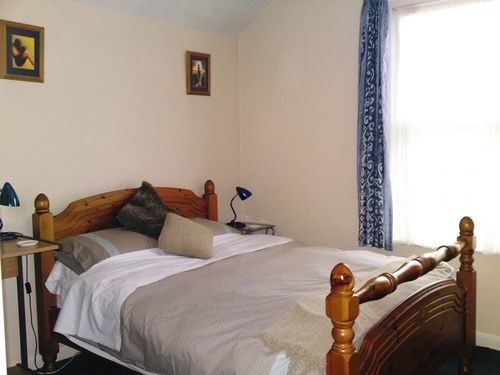Crestwell House Panzió Eastleigh Kültér fotó